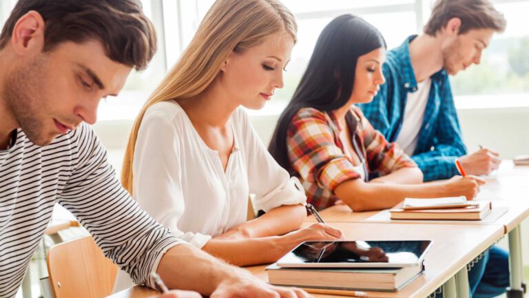 DHPA führt zentrales Examen für Physician Assistants durch