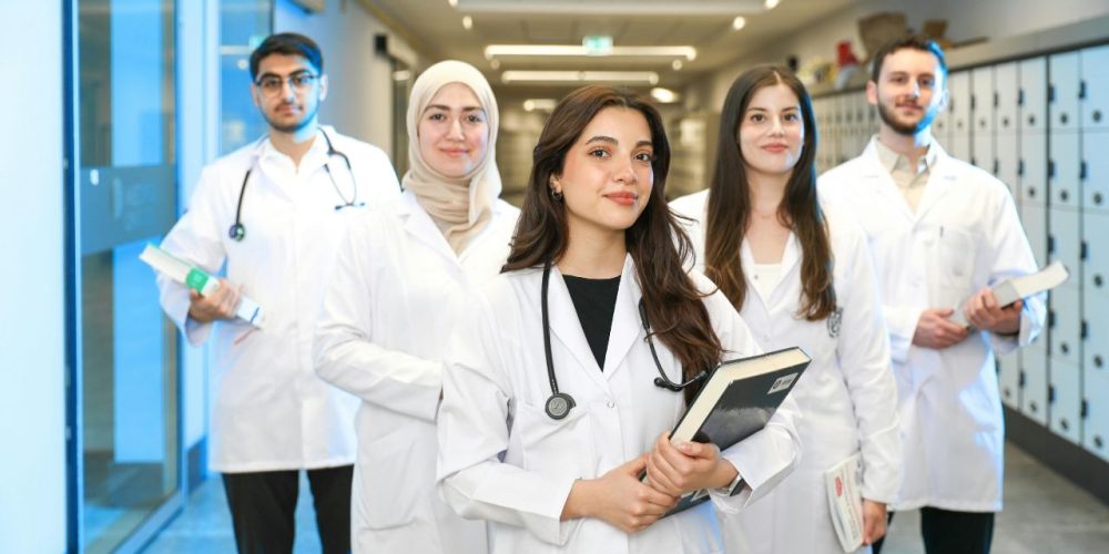 Medizinstudierende befürworten interprofessionelle Zusammenarbeit mit PAs